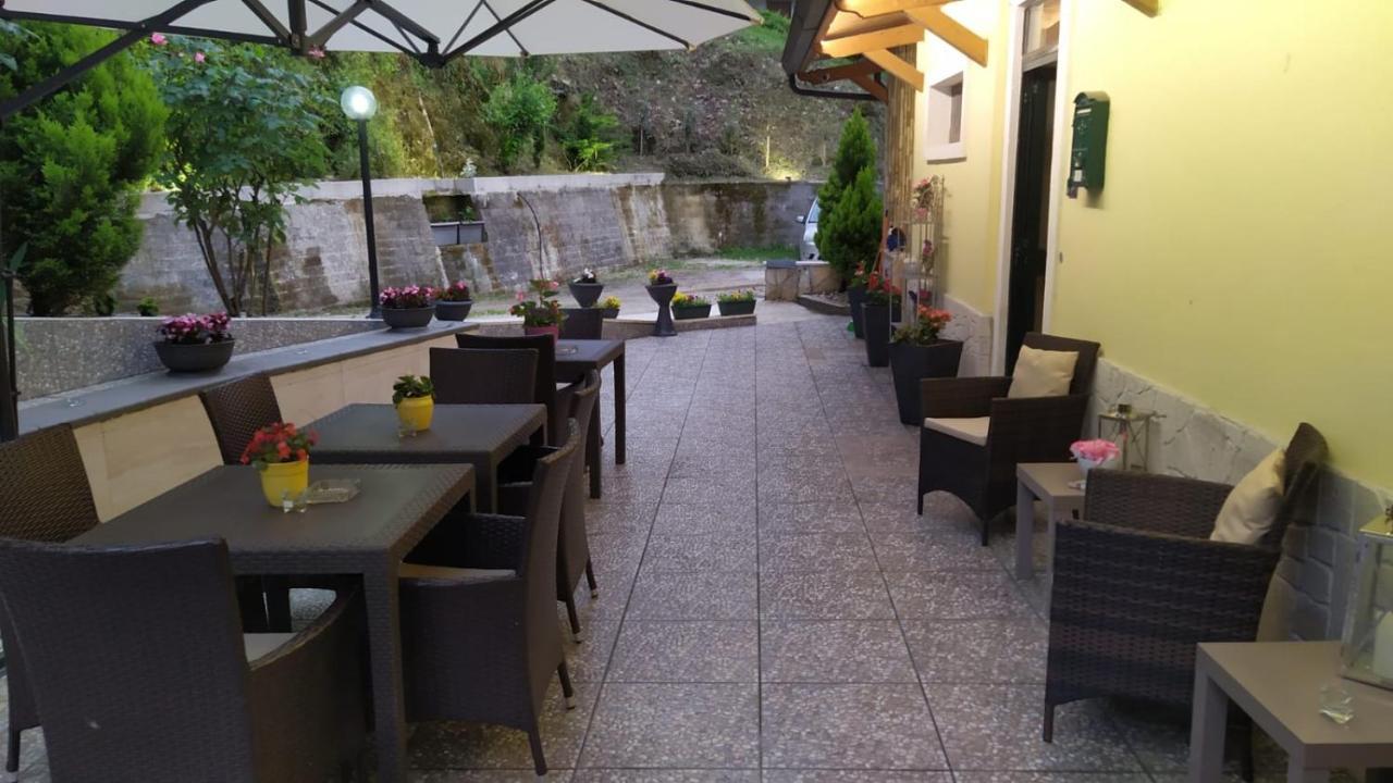 Bed and Breakfast Il Roseto Frosinone Exterior foto