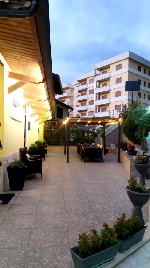 Bed and Breakfast Il Roseto Frosinone Exterior foto