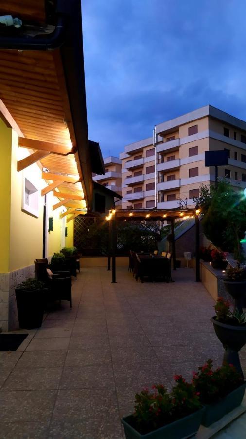 Bed and Breakfast Il Roseto Frosinone Exterior foto