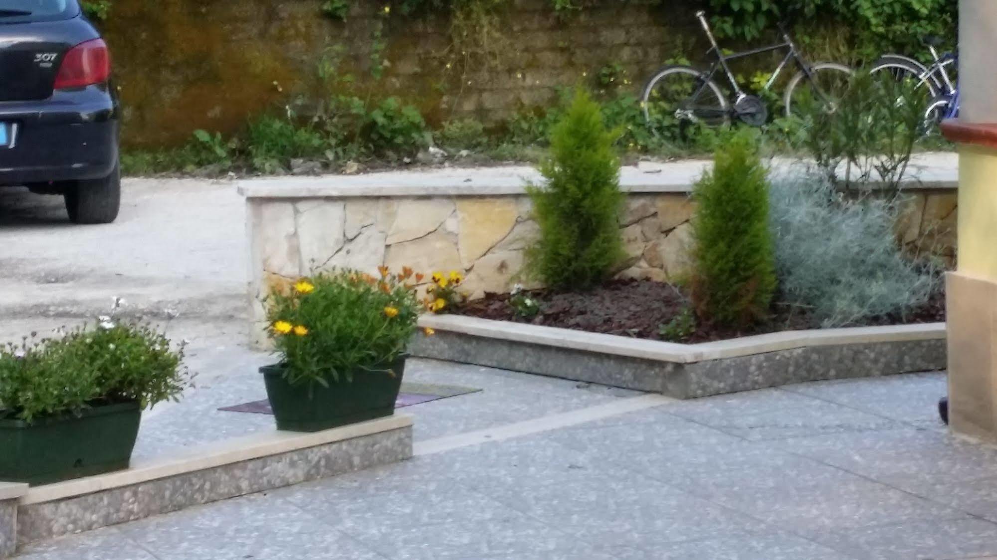 Bed and Breakfast Il Roseto Frosinone Exterior foto